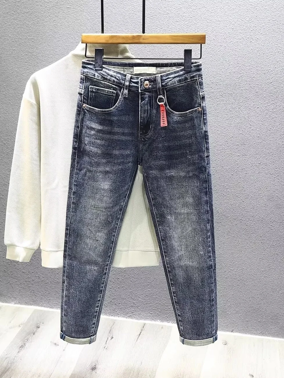 Мужские облегающие джинсы из хлопкового эластичного денима с вышивкой, весна-осень, модные повседневные эластичные длинные брюки...
Мужские облегающие джинсы из хлопкового эластичного денима с вышивкой, весна-осень, модные повседневные эластичные длинные брюки...