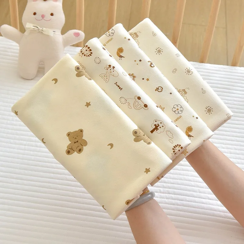 Пеленальное одеяло из чистого хлопка для новорожденных в возрасте от 0 до 12 месяцев, подходящее для использования в комнате для доставки и как универсальная одеяло.
Пеленальное одеяло из чистого хлопка для новорожденных в возрасте от 0 до 12 месяцев, подходящее для использования в комнате для доставки и как универсальная одеяло.