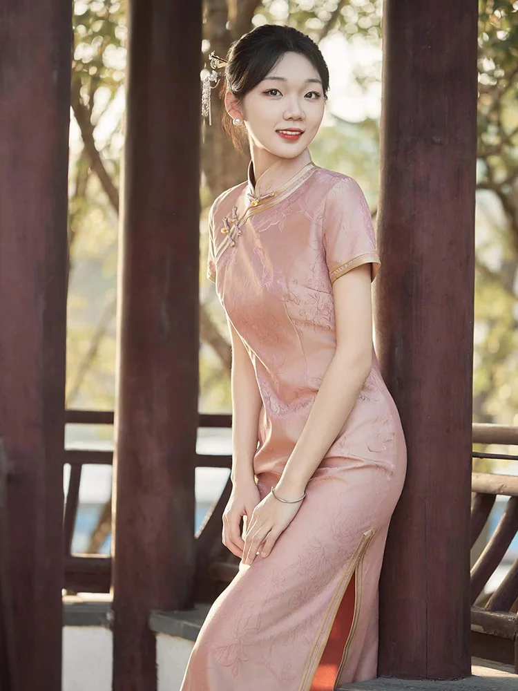 Шелковый кимоно-халат Chuwen ручной работы, розовый, класса люкс, для повседневной носки, лето 2025
Шелковый кимоно-халат Chuwen ручной работы, розовый, класса люкс, для повседневной носки, лето 2025