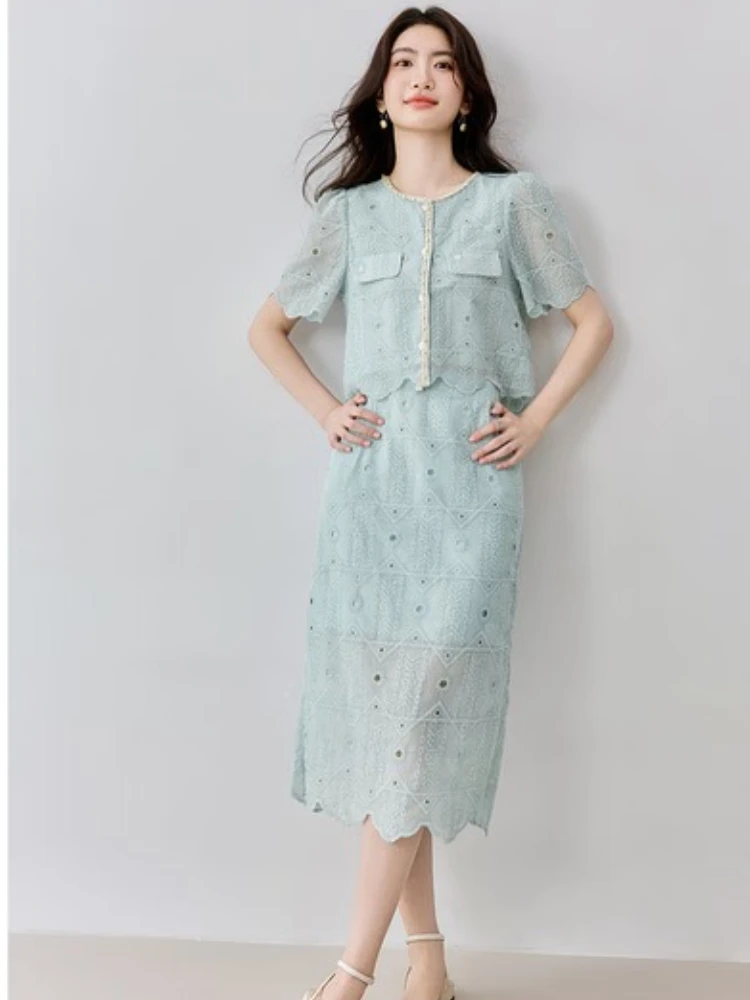SENTUBILA Two-piece Women's Skirt Sets 2025 Summer Elegant Embroider Hollow Out Petal Sleeve Tops A-line Midi Skirts 152ZC1849
SENTUBILA Two-piece Women's Skirt Sets 2025 Summer Elegant Embroider Hollow Out Petal Sleeve Tops A-line Midi Skirts 152ZC1849