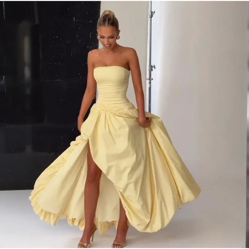 Summer New Europe and America Women Dress Strapless High Slit Tie Front Solid Color Elegant Chic Fashion Party Evening Gown
Summer New Europe and America Women Dress Strapless High Slit Tie Front Solid Color Elegant Chic Fashion Party Evening Gown