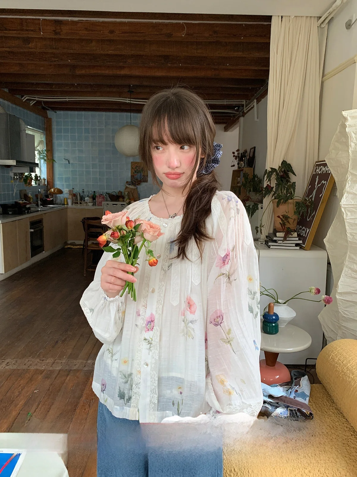 Unique Beautiful Small-Batch Lace Trim round Ne Hollow out Loose Women's irt Chic Commute Sle Summer Floral Print Blouse
Unique Beautiful Small-Batch Lace Trim round Ne Hollow out Loose Women's irt Chic Commute Sle Summer Floral Print Blouse