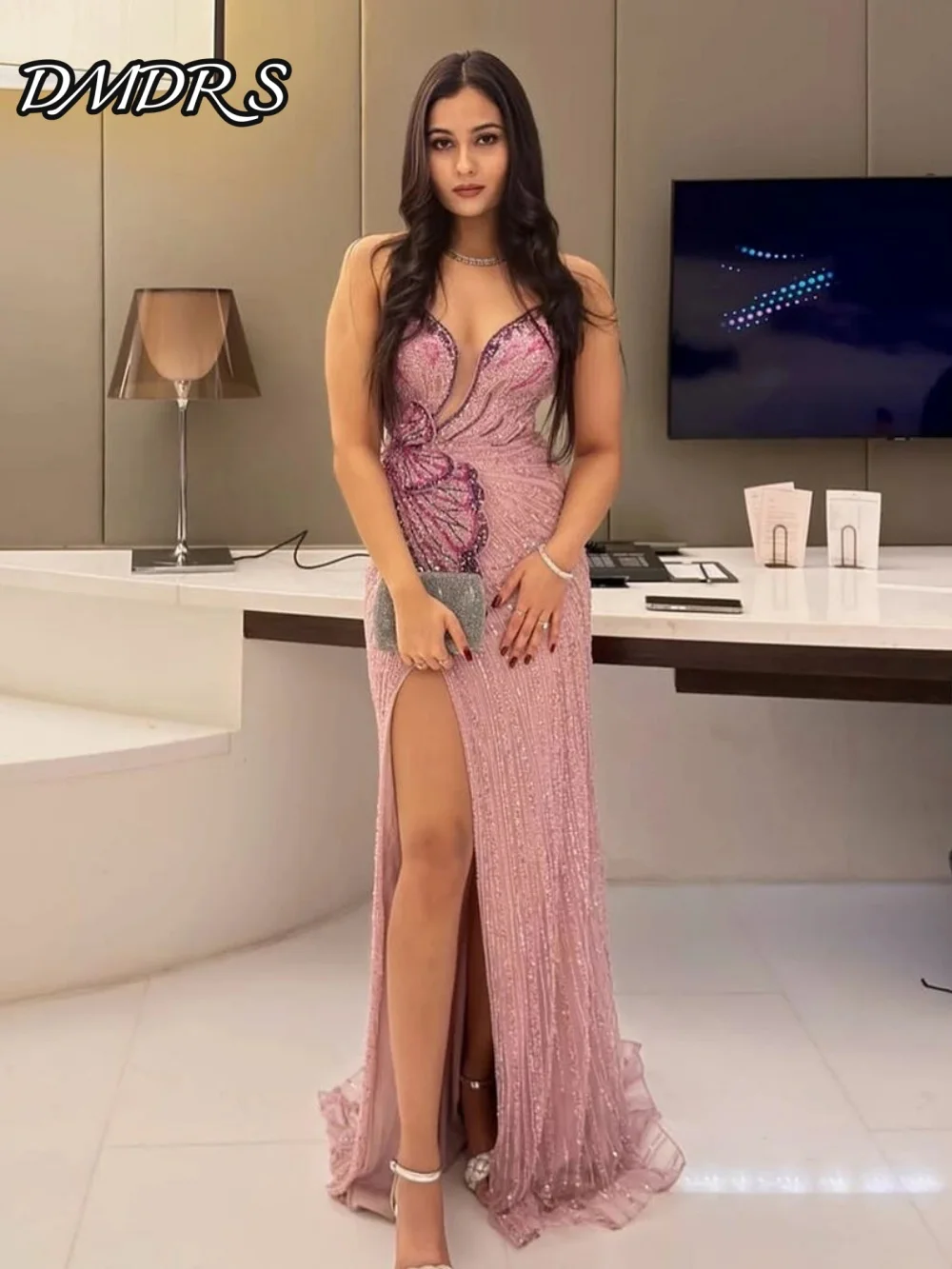 Sexy Side Slit Prom Dress 2025 Charming Sweetheart Butterfly Party Dress Graceful A-Line Floor-Length Evening Gown Customized
Sexy Side Slit Prom Dress 2025 Charming Sweetheart Butterfly Party Dress Graceful A-Line Floor-Length Evening Gown Customized