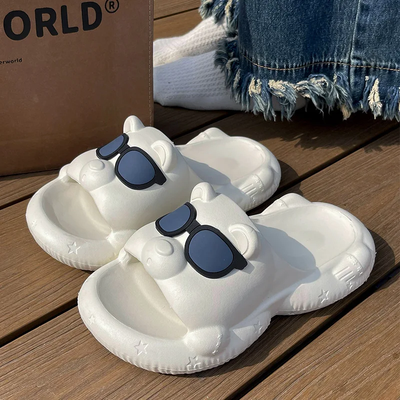 2026 Summer New Cute Bear Pattern Couple Slippers Men Women Thick Cushioned Anti Slip Open Slides Indoor Outdoor Home Footwear
2026 Summer New Cute Bear Pattern Couple Slippers Men Women Thick Cushioned Anti Slip Open Slides Indoor Outdoor Home Footwear