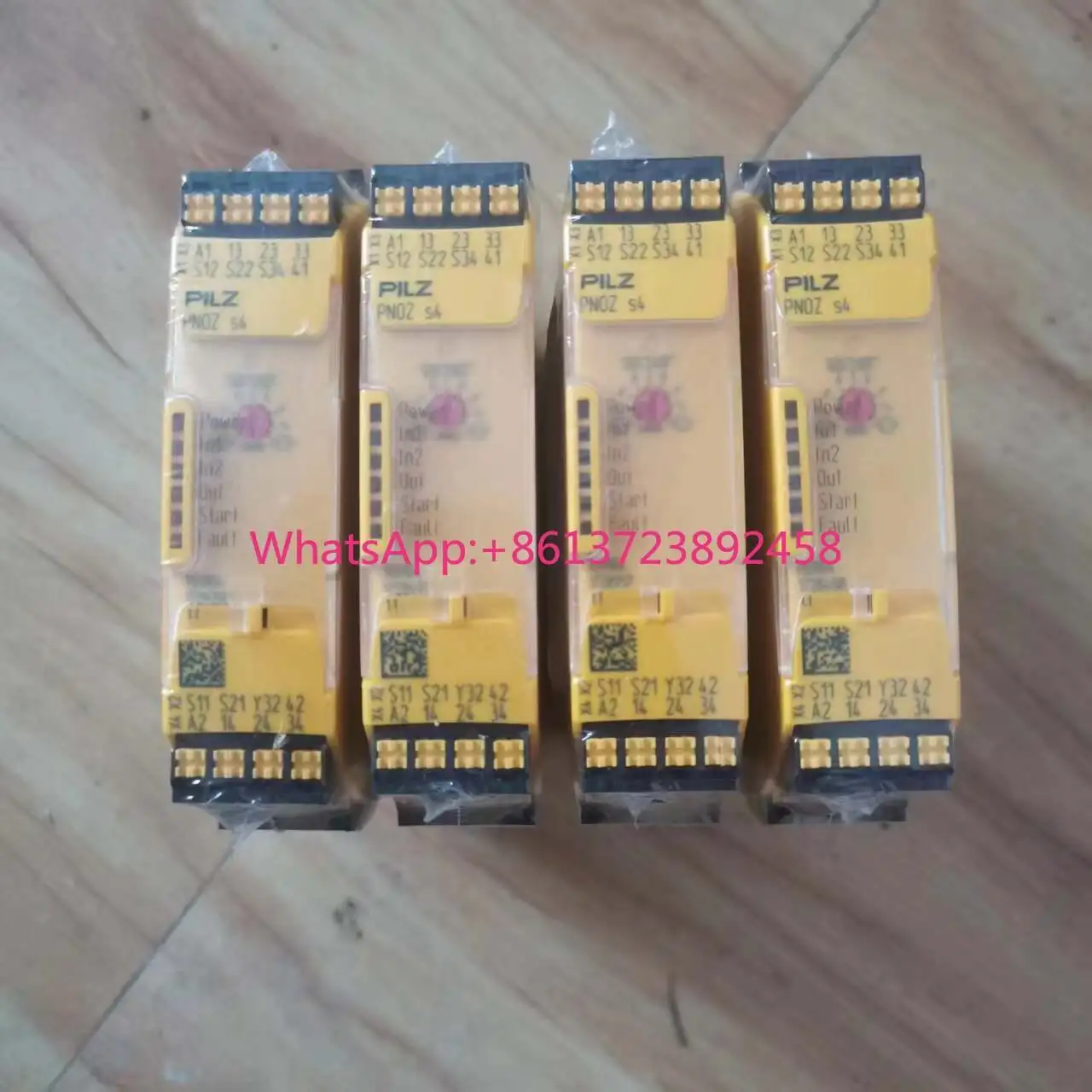 Pilz S4 751104 Safety Relay Original in Stock
Pilz S4 751104 Safety Relay Original in Stock