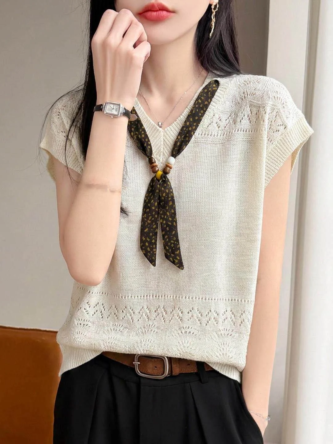 Korean Style V-Neck Short Sleeve Knitted Top Women's Summer New Fashion Cool Feeling Sash Silk Scarf Slimming Top
Korean Style V-Neck Short Sleeve Knitted Top Women's Summer New Fashion Cool Feeling Sash Silk Scarf Slimming Top