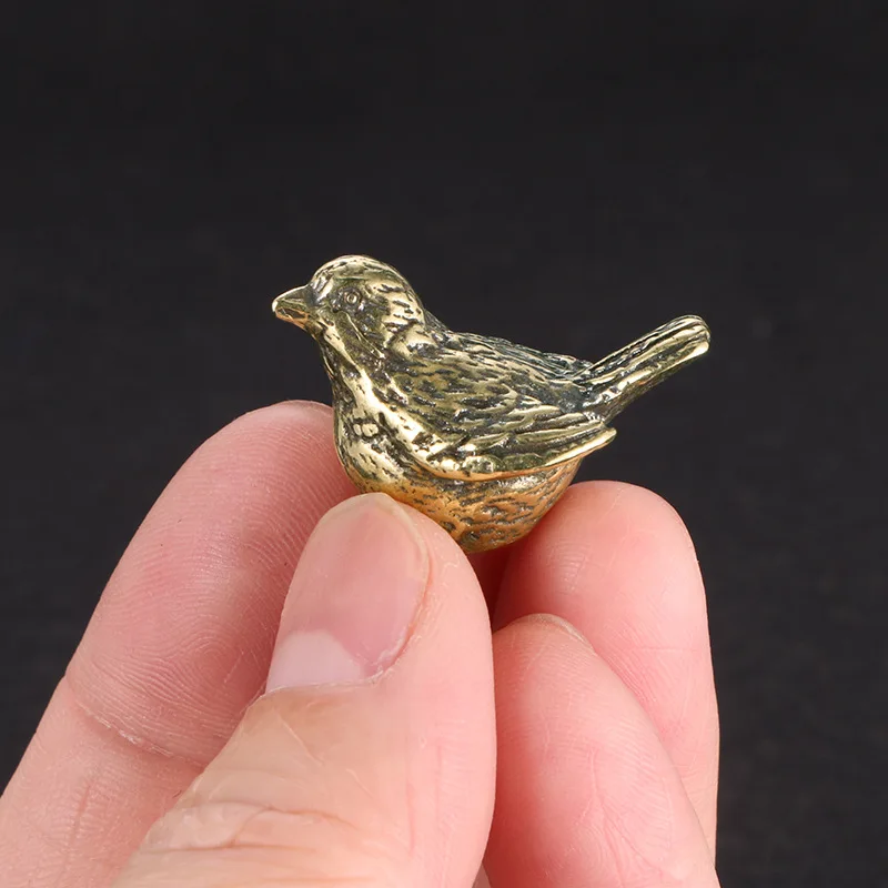 Small Sparrow Statue Metal Brass Tea Pet Table Ornament Home Decoration Accessories Retro Bird Animal Figurines Miniatures Craft
Small Sparrow Statue Metal Brass Tea Pet Table Ornament Home Decoration Accessories Retro Bird Animal Figurines Miniatures Craft
