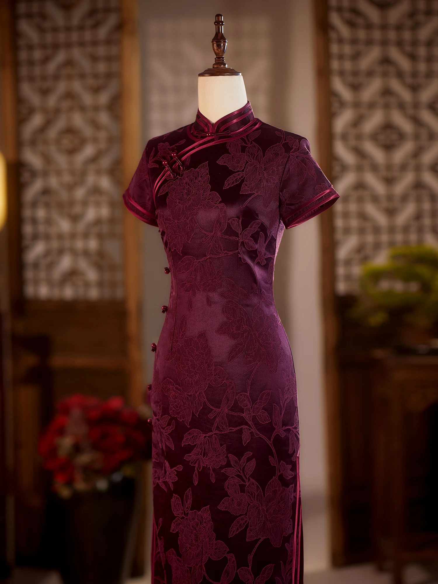 Purple Red Long Wedding Dress Maternity Qipao Evening Gown Vintage Style Polyester Spandex Breathable Short Sleeve
Purple Red Long Wedding Dress Maternity Qipao Evening Gown Vintage Style Polyester Spandex Breathable Short Sleeve