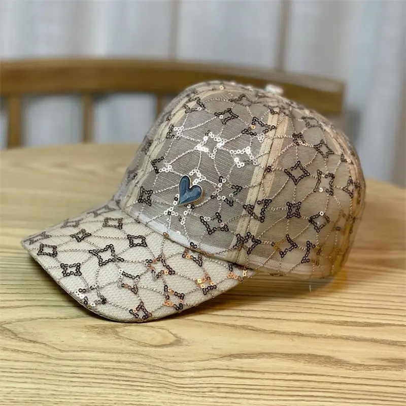 Casual Breathable Baseball Cap Female Casual Duck Tongue Cap New Fashion Ultra-thin Light Sunscreen Cap
Casual Breathable Baseball Cap Female Casual Duck Tongue Cap New Fashion Ultra-thin Light Sunscreen Cap