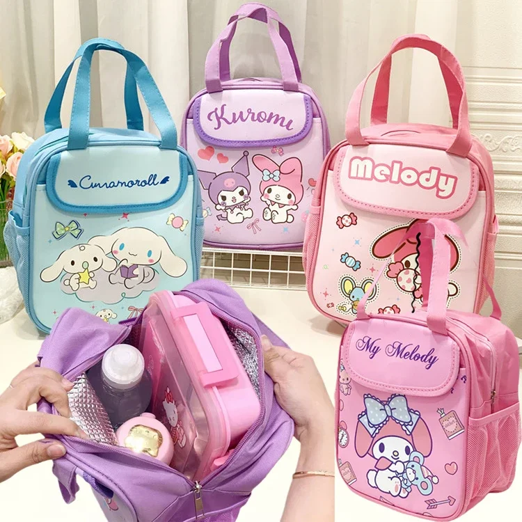 Sanrios Cinnamoroll Kuromi Mymelody kawaii аниме мультфильм термальный обед сумки ПУ сумка для пикника путешествия пищевой контейнер
Sanrios Cinnamoroll Kuromi Mymelody kawaii аниме мультфильм термальный обед сумки ПУ сумка для пикника путешествия пищевой контейнер