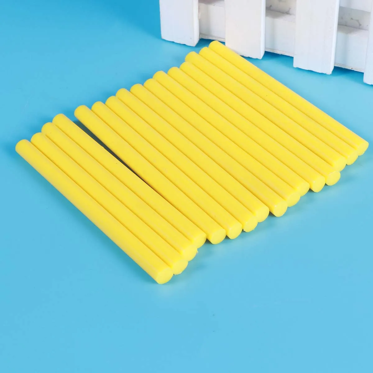 20pcs Hot Melt Glue Sticks Durable Odorless Adhesive For Diy Crafts Ornaments Bonding Multi-Purpose Easy Carry Yellow
20pcs Hot Melt Glue Sticks Durable Odorless Adhesive For Diy Crafts Ornaments Bonding Multi-Purpose Easy Carry Yellow