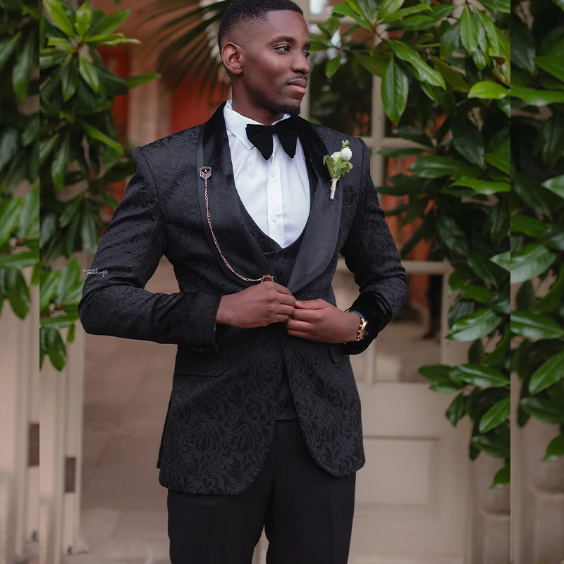 Black Jaquard Wedding Suits for Groom Shawl Lapel One Button Blazer Tuxedos Sets trajes elegante para hombres Jacket+Vest+Pants
Black Jaquard Wedding Suits for Groom Shawl Lapel One Button Blazer Tuxedos Sets trajes elegante para hombres Jacket+Vest+Pants