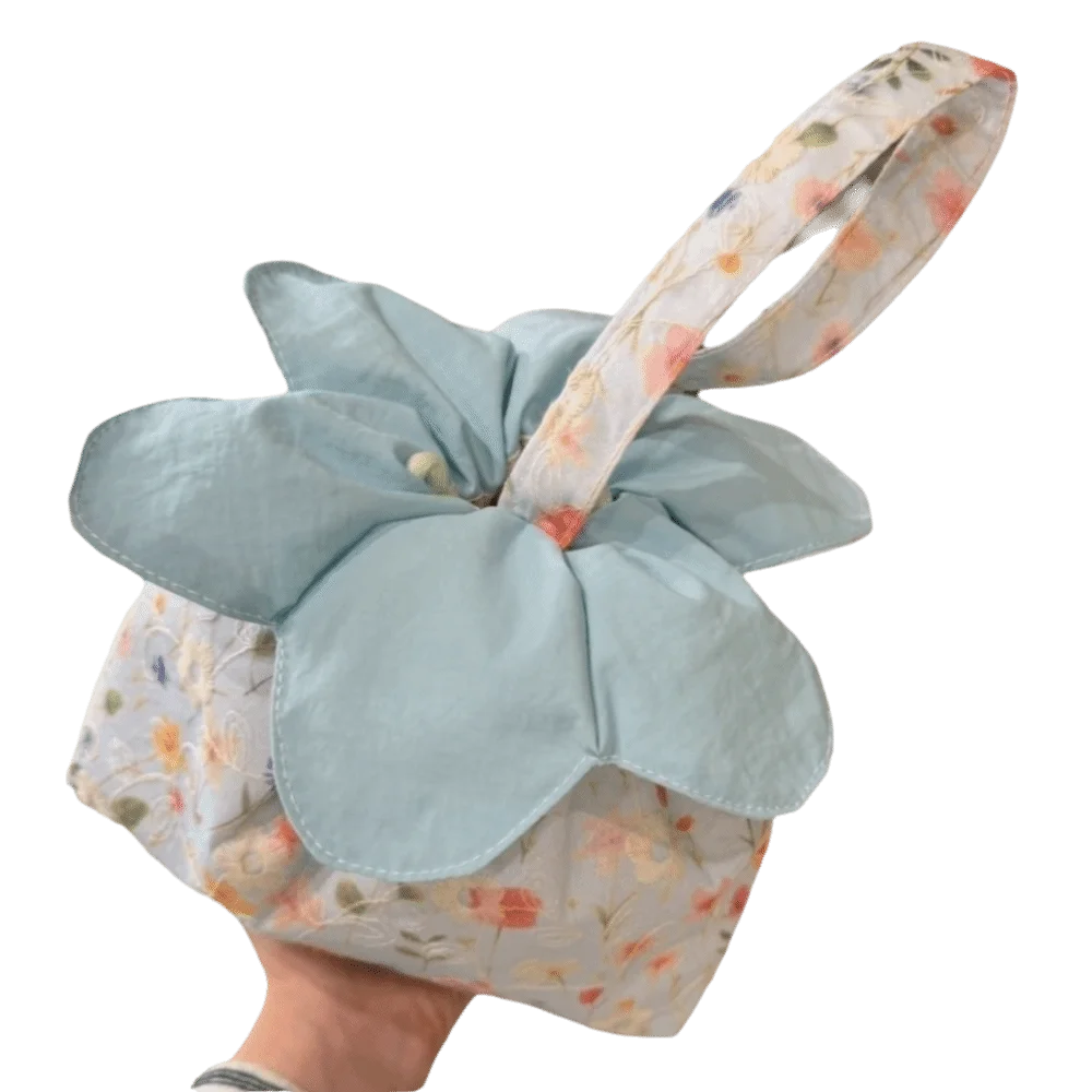 INS Small Size Drawstring Bag Large Capacity Floral Plaid Print Handbag Bundle Pocket Cute Strawberry Printed Storage Bag Women
INS Small Size Drawstring Bag Large Capacity Floral Plaid Print Handbag Bundle Pocket Cute Strawberry Printed Storage Bag Women
