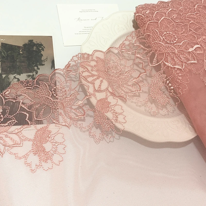 30Yards Retro Flowers Embroidered Lace Trimmings For Sewing Girl's Dress Fabrics Curtains Pet Clothes Accessories DIY
30Yards Retro Flowers Embroidered Lace Trimmings For Sewing Girl's Dress Fabrics Curtains Pet Clothes Accessories DIY