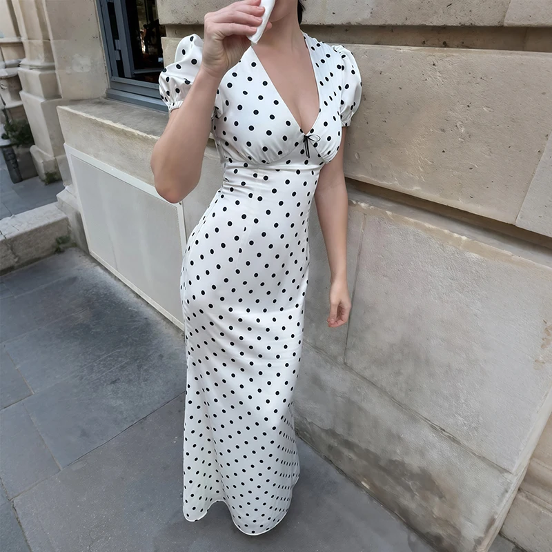 Typhaland Bows Polka Dot Printed Dress Women's Elegant Puff Short Sleeve V Neck Sexy Long Dress Fashion Slim Evening Party Dress
Typhaland Bows Polka Dot Printed Dress Women's Elegant Puff Short Sleeve V Neck Sexy Long Dress Fashion Slim Evening Party Dress