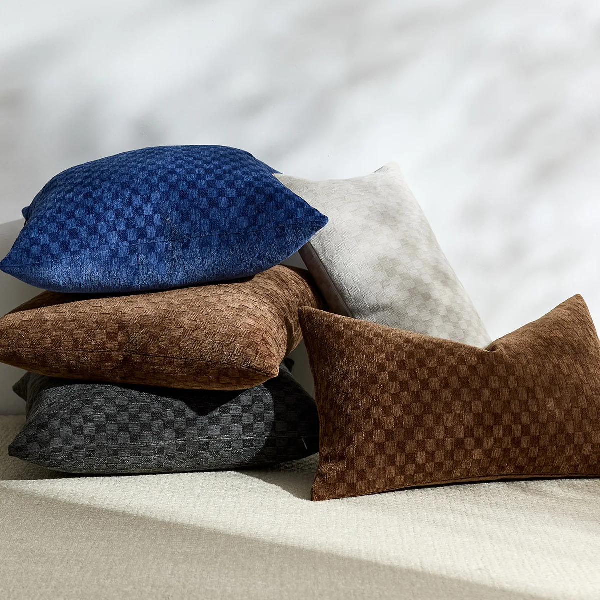 Chenille 3D Plaids Solid Color Cushion Covers Textile Fall Outdoor Luxury Decorative Throw Pillow Cases For Sofa Bed Home Decor
Chenille 3D Plaids Solid Color Cushion Covers Textile Fall Outdoor Luxury Decorative Throw Pillow Cases For Sofa Bed Home Decor