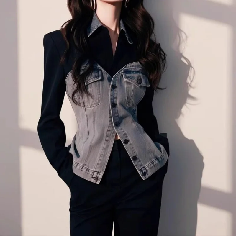 2025 New Black Stitching Denim Shirt Woman Autumn Korean Fashion Denim Shirt Tops Casual All-match Female Windbreaker
2025 New Black Stitching Denim Shirt Woman Autumn Korean Fashion Denim Shirt Tops Casual All-match Female Windbreaker