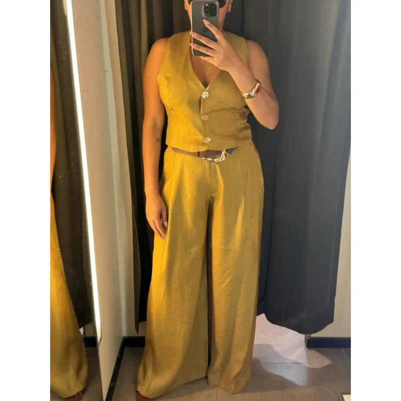 Elegant Women's V-Neck Halter Top And Wide Leg Trousers Set with Belt Zipper Summer Fashion Streetwear Outfit
Elegant Women's V-Neck Halter Top And Wide Leg Trousers Set with Belt Zipper Summer Fashion Streetwear Outfit