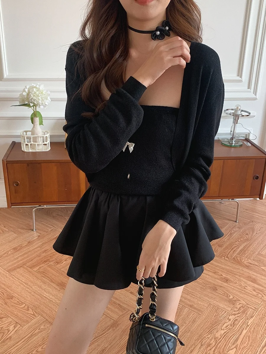 Bluetique Balletcore Knitted Set Cool Flaing Air Conditioning Sweater Cardigan Tube Top Women's Summer Faion Outerwear
Bluetique Balletcore Knitted Set Cool Flaing Air Conditioning Sweater Cardigan Tube Top Women's Summer Faion Outerwear