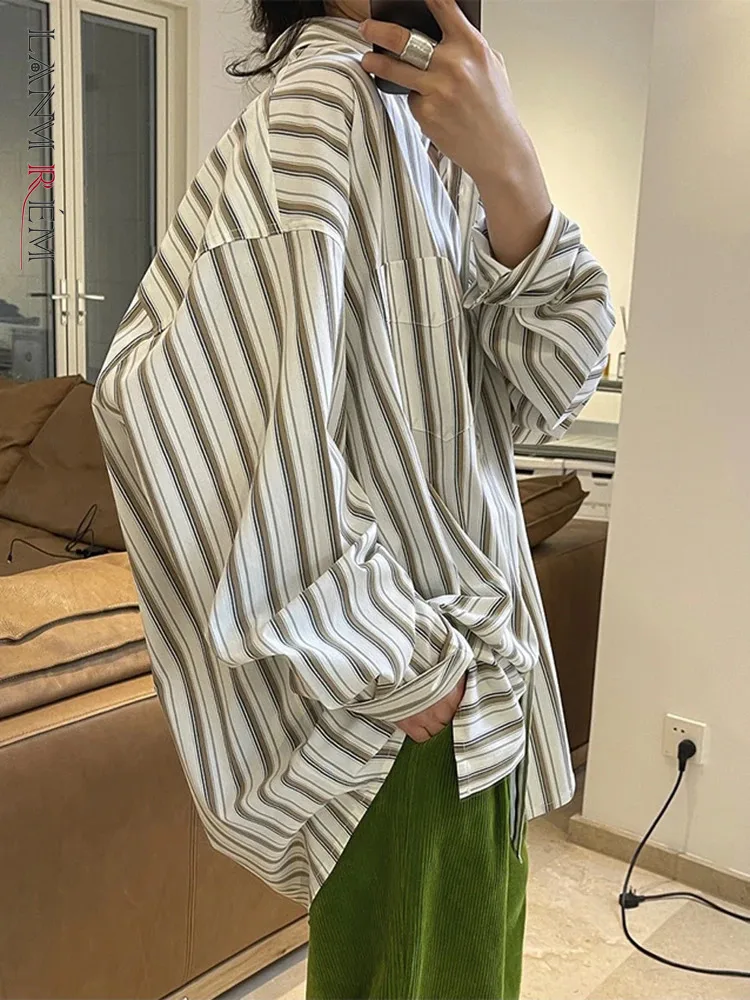 LANMREM Striped Fashion Shirts Women's Lapel Single Breasted Color Block Chic Loose Casual Top Clothing 2024 Spring New 2DA3566
LANMREM Striped Fashion Shirts Women's Lapel Single Breasted Color Block Chic Loose Casual Top Clothing 2024 Spring New 2DA3566