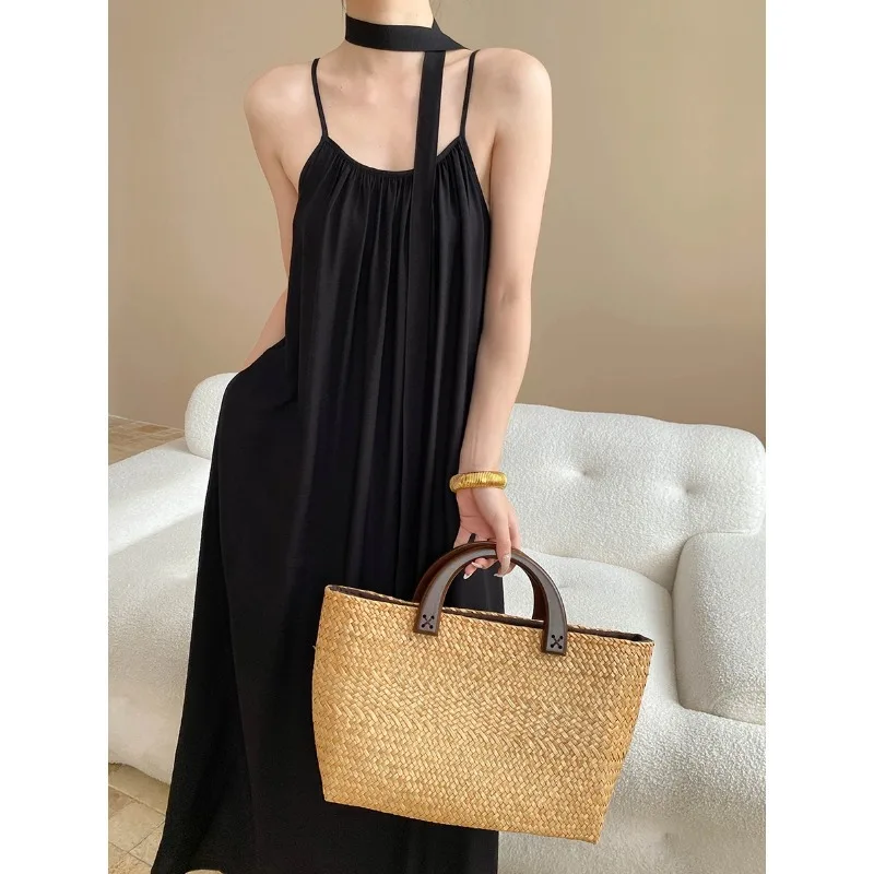 Lazy Holiday Style Black Loose Pendulous Sling Dress Women Fashion Simple Wild Beach French Lady Sleeveless Long Dress Summer
Lazy Holiday Style Black Loose Pendulous Sling Dress Women Fashion Simple Wild Beach French Lady Sleeveless Long Dress Summer
