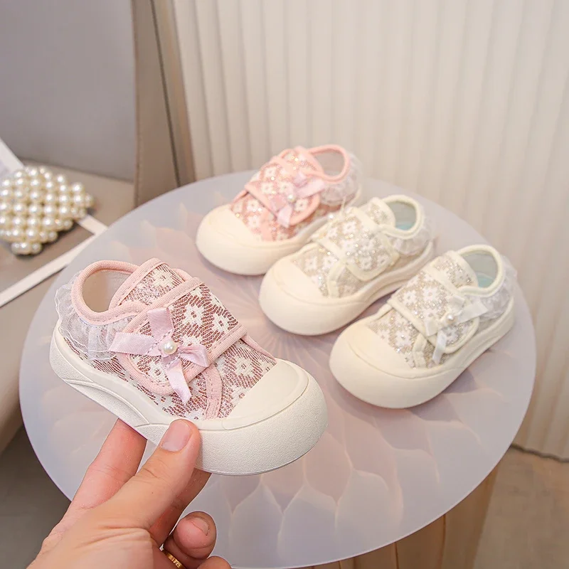 Kids Casual Shoes Round Toes Versatile for Girls Princess Flats Soft Sole 2025 Autumn New Children Fashion Shoes Non-slip Trendy
Kids Casual Shoes Round Toes Versatile for Girls Princess Flats Soft Sole 2025 Autumn New Children Fashion Shoes Non-slip Trendy