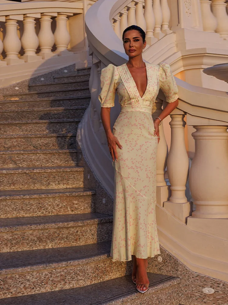 Fashion Women Floral Long Dress V-neck Short Sleeve Cinched Waist Slim Fitting Female Dress Elegant Vacation Clothes Summer 2026
Fashion Women Floral Long Dress V-neck Short Sleeve Cinched Waist Slim Fitting Female Dress Elegant Vacation Clothes Summer 2026