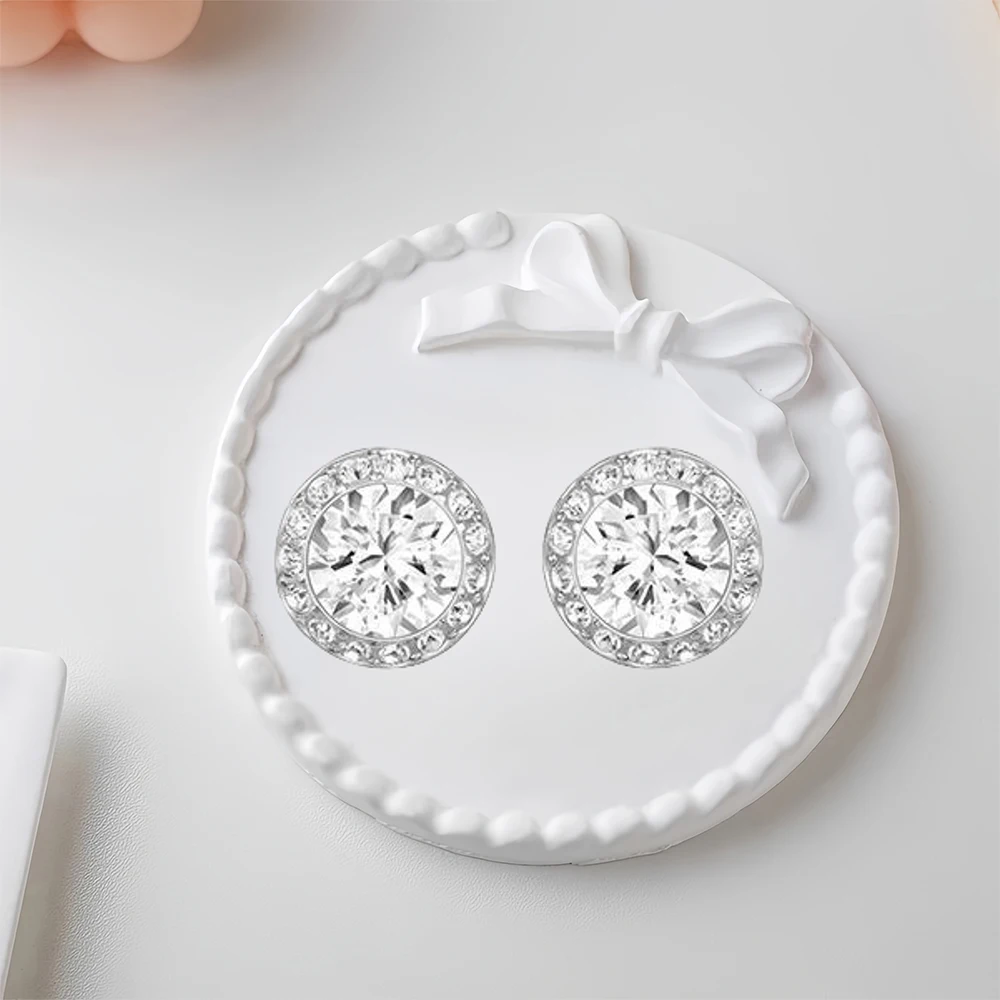 2025 Hot Selling Brand Women's Earrings Fashionable Luxury Jewelry Suitable for Gift Giving To Friends
2025 Hot Selling Brand Women's Earrings Fashionable Luxury Jewelry Suitable for Gift Giving To Friends