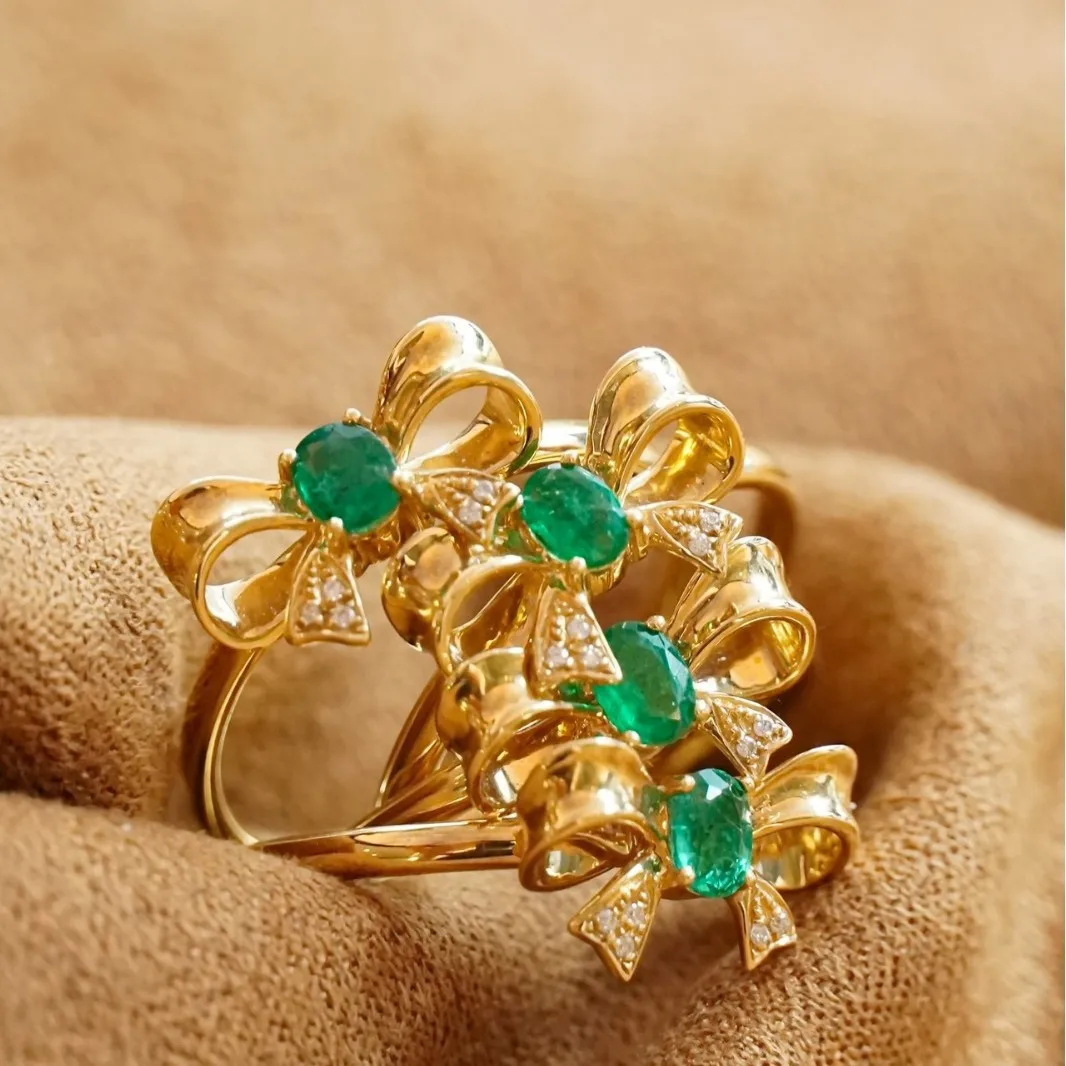 Elegant 18K Gold Plated 925 Sterling Silver Vivid Green Emerald Bowknot Finger Band Wedding Engagement Party Bridal Ring Jewelry
Elegant 18K Gold Plated 925 Sterling Silver Vivid Green Emerald Bowknot Finger Band Wedding Engagement Party Bridal Ring Jewelry