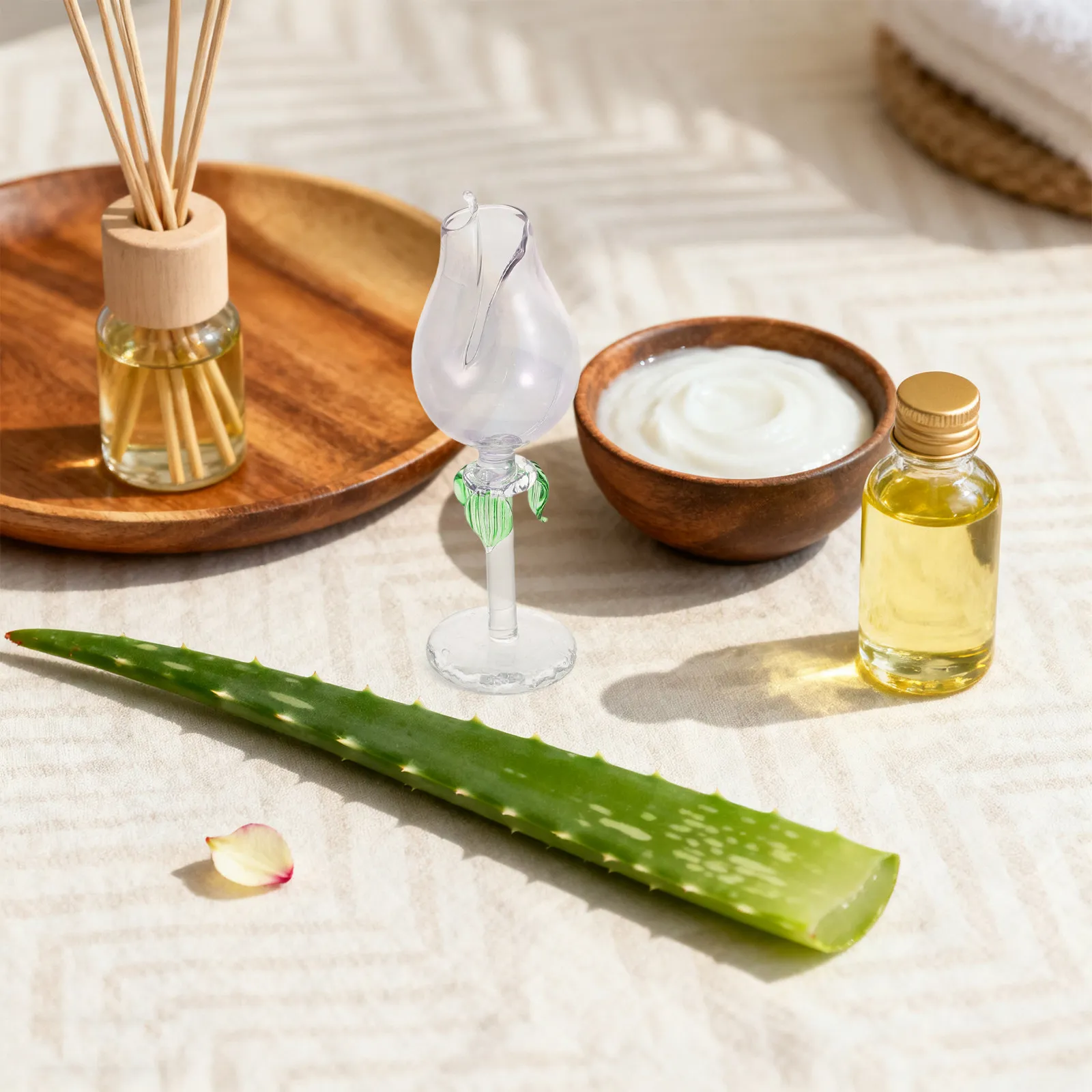 2Pcs Small Aromatherapy Diffuser Glass Flower Diffuser for Home Office Desk Scented Air Freshener Lasting Fragrance
2Pcs Small Aromatherapy Diffuser Glass Flower Diffuser for Home Office Desk Scented Air Freshener Lasting Fragrance