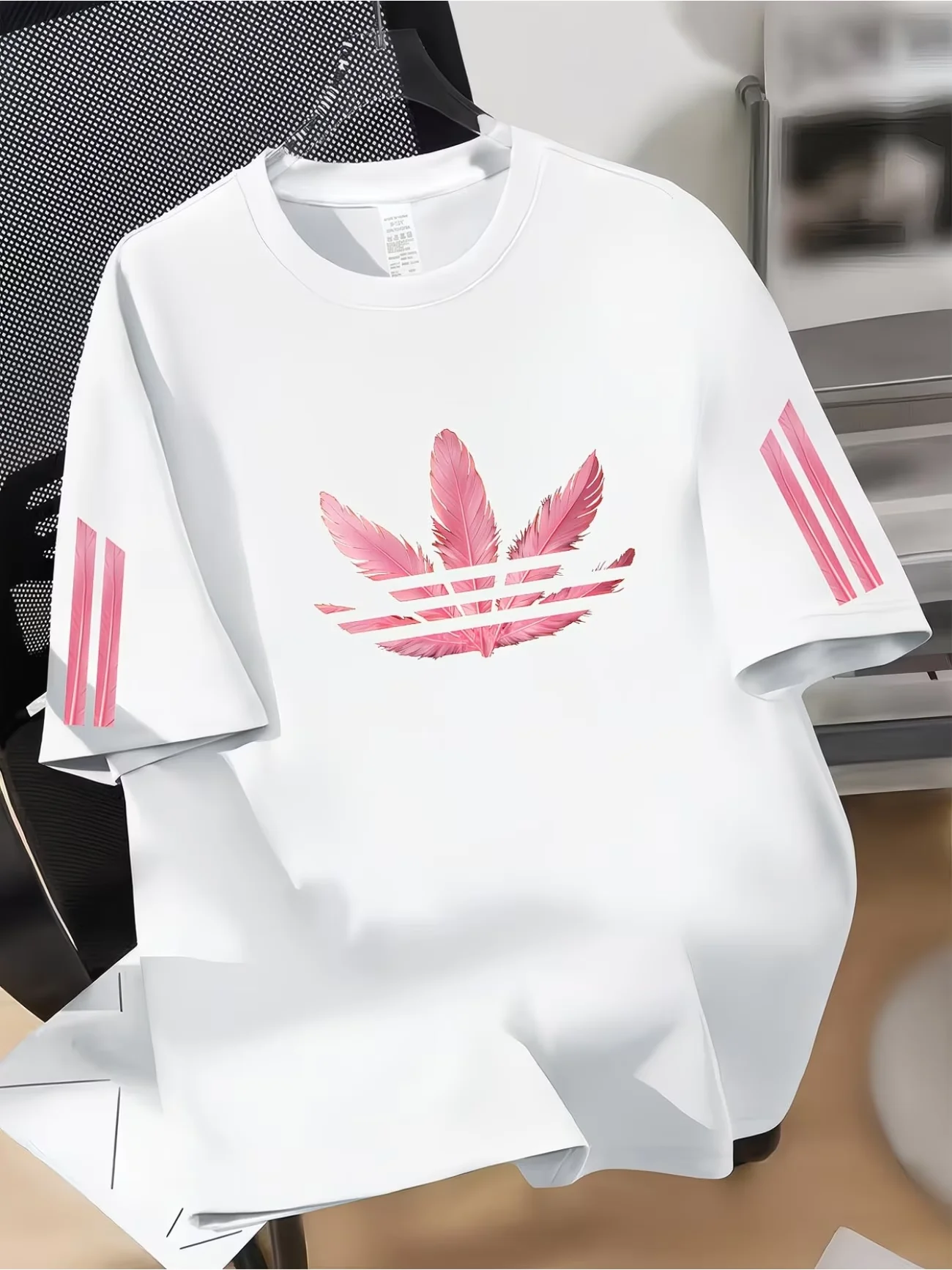 Short sleeved two bar printed sleeves for casual and comfortable summer couple style mesh top, lightweight and quick drying
Short sleeved two bar printed sleeves for casual and comfortable summer couple style mesh top, lightweight and quick drying