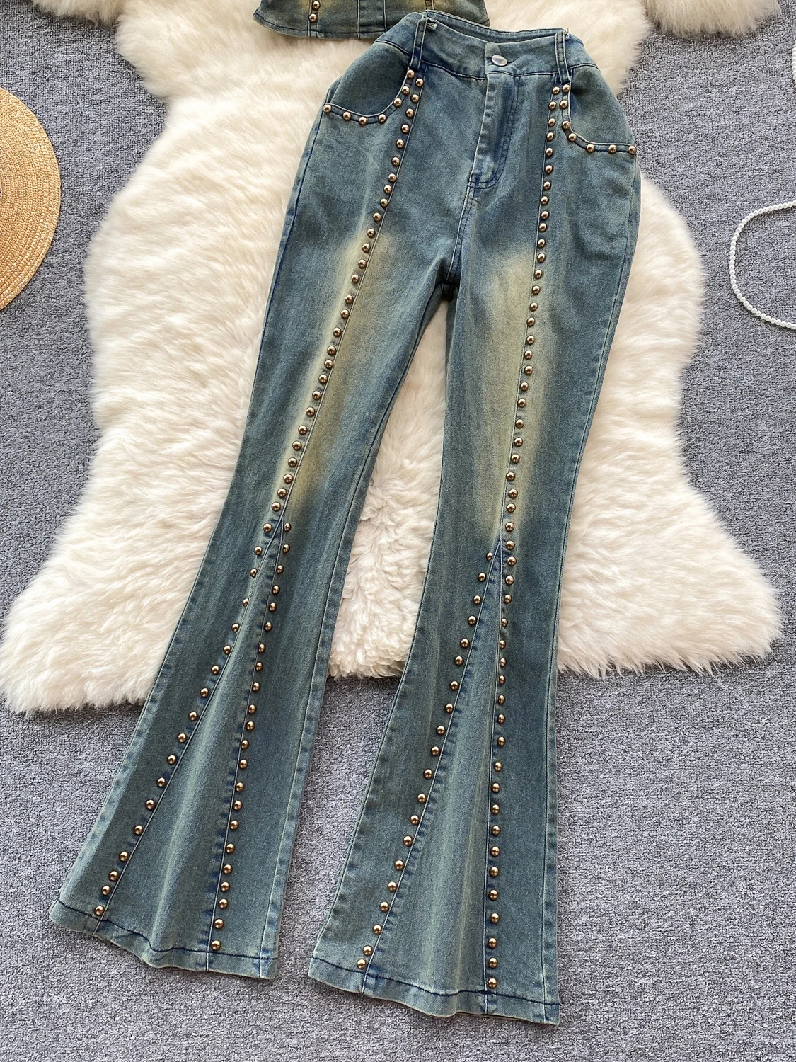 Джинсовый комплект в стиле ретро Spicy Girl, женский топ с дизайном из бисера для похудения + комплект Bell Bot Faion с высокой талией для молодых женщин
Джинсовый комплект в стиле ретро Spicy Girl, женский топ с дизайном из бисера для похудения + комплект Bell Bot Faion с высокой талией для молодых женщин