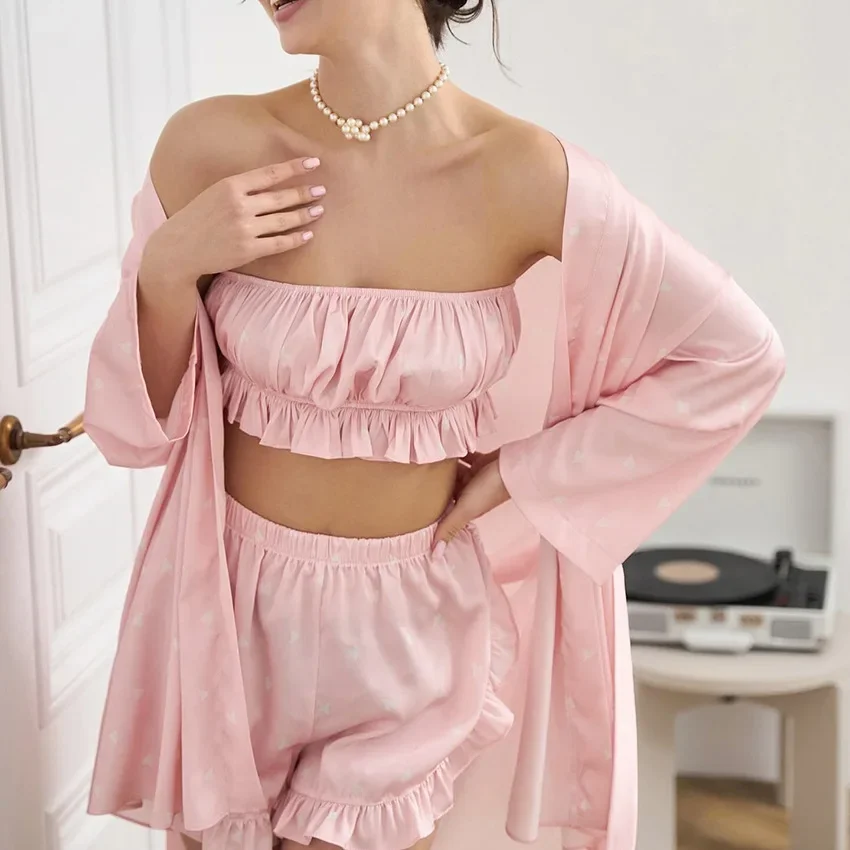 Winter Pajamas Heart Print Ruffled Tube Top Long Sleeves Ruffled Shorts Three-piece Suit Ladies Home Clothes
Winter Pajamas Heart Print Ruffled Tube Top Long Sleeves Ruffled Shorts Three-piece Suit Ladies Home Clothes