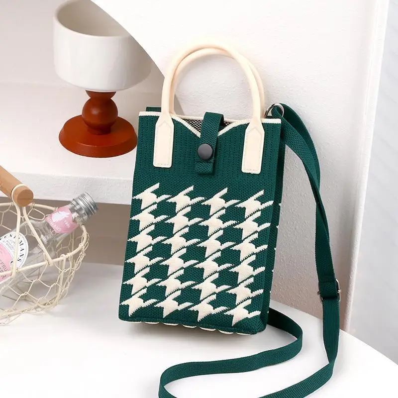 Aesthetic Knitted Mini Mobile Phone Shoulder Bag Trendy Casual Portable Purse for Women Party Date Daily Use
Aesthetic Knitted Mini Mobile Phone Shoulder Bag Trendy Casual Portable Purse for Women Party Date Daily Use