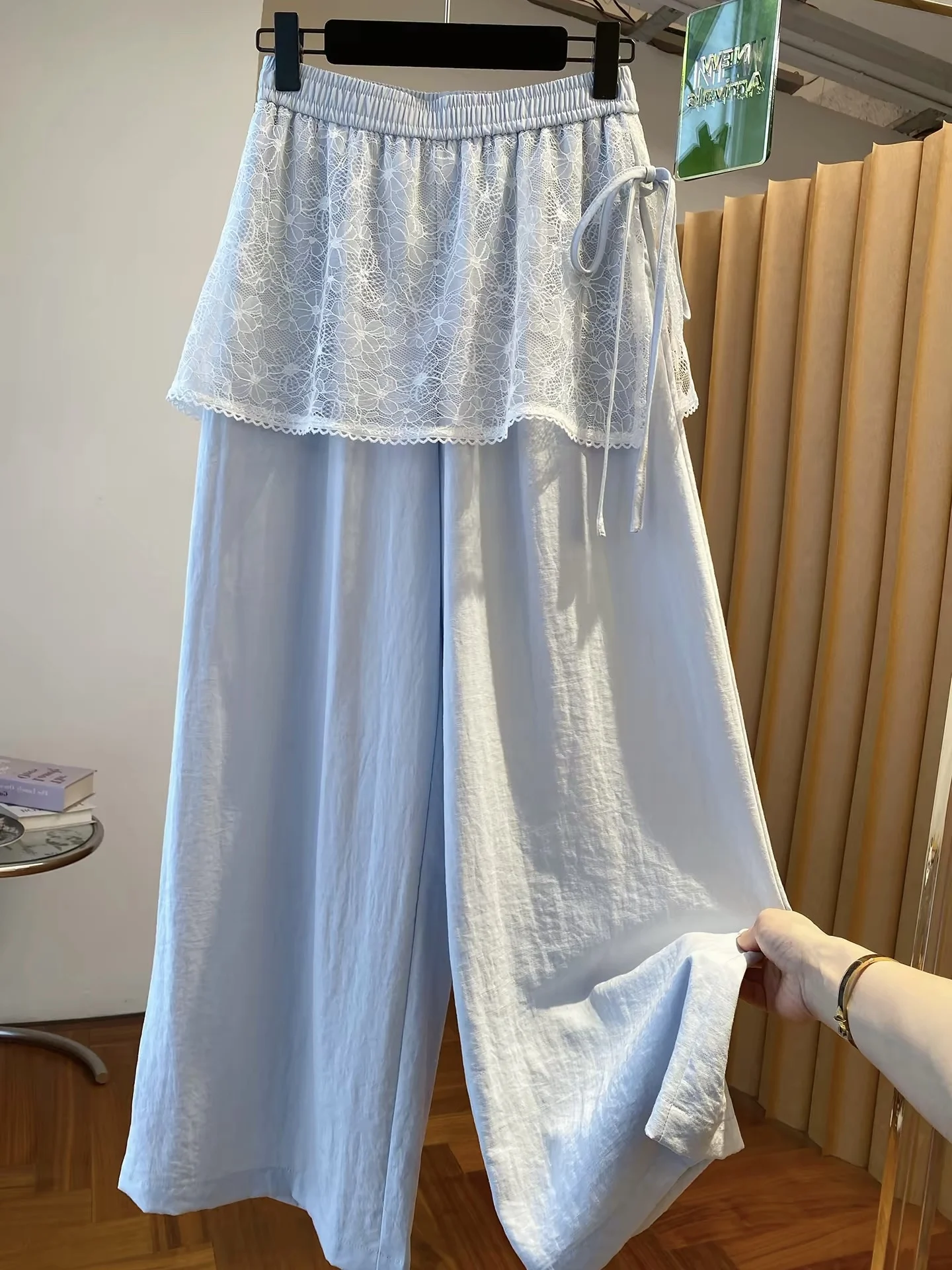 Korean Style High Waist Lace Patchwork Wide Leg Pants Women's Summer New Loose Straight Casual Pants Breathable Comfortable
Korean Style High Waist Lace Patchwork Wide Leg Pants Women's Summer New Loose Straight Casual Pants Breathable Comfortable