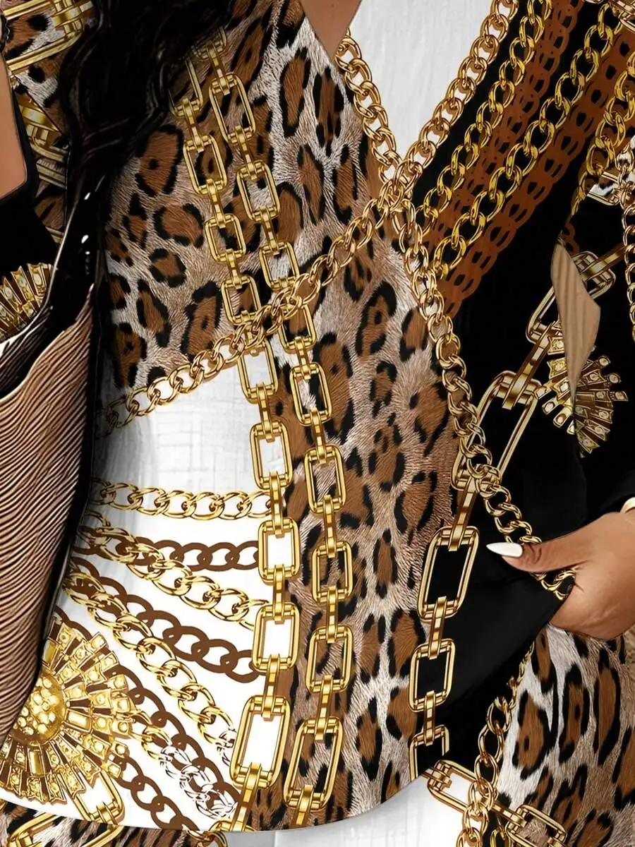 Leopard Print Chain Pattern Womens Two Piece Casual Set Summer Wear
Leopard Print Chain Pattern Womens Two Piece Casual Set Summer Wear
