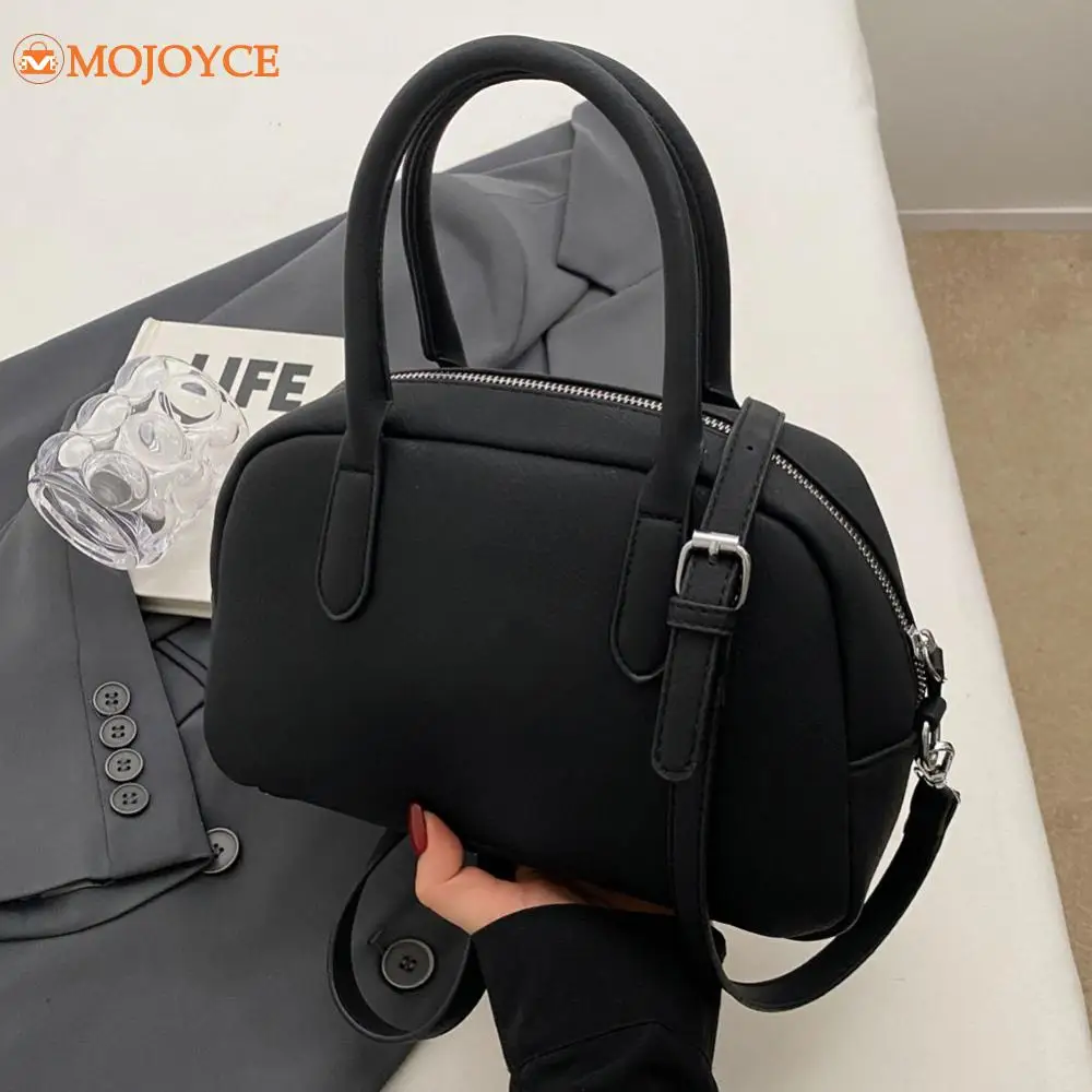 Retro PU Leather Crossbody Bag Women High Quality Shoulder Bags Stylish Boston Hobo Bag Ladies Solid Tote Handbag Luxury Satchel
Retro PU Leather Crossbody Bag Women High Quality Shoulder Bags Stylish Boston Hobo Bag Ladies Solid Tote Handbag Luxury Satchel