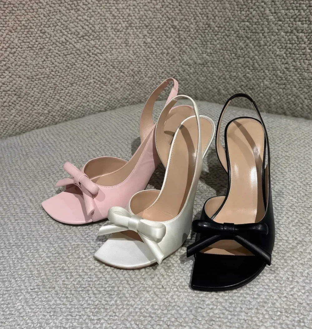 New Runway Look Elegant Leather Slingback Heels Delicate Bow Accent Peep-Toe Design Slim Stiletto Heel Summer Sandals for Party
New Runway Look Elegant Leather Slingback Heels Delicate Bow Accent Peep-Toe Design Slim Stiletto Heel Summer Sandals for Party