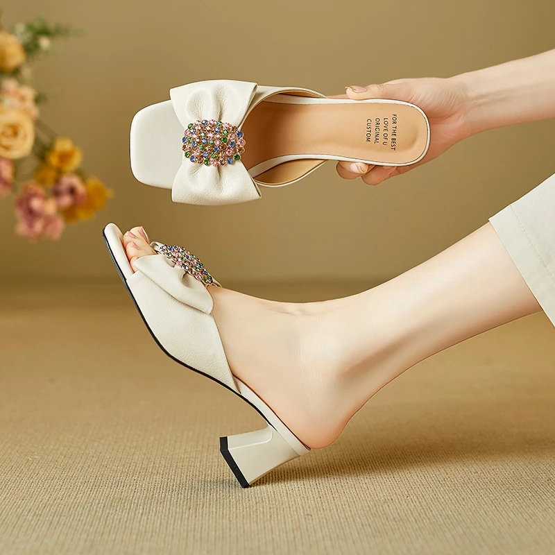 Women's new summer genuine leather sheepskin color diamond bow high heels retro open toed fish mouth shoes fashion slippers
Women's new summer genuine leather sheepskin color diamond bow high heels retro open toed fish mouth shoes fashion slippers