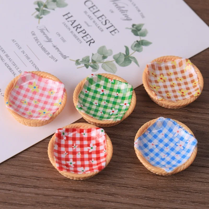 5pcs Mini Tray Picnic Basket Plaid Tray Model Floral Miniature Food Toy DIY Resin Doll Accessories Dollhouse Home Decor
5pcs Mini Tray Picnic Basket Plaid Tray Model Floral Miniature Food Toy DIY Resin Doll Accessories Dollhouse Home Decor