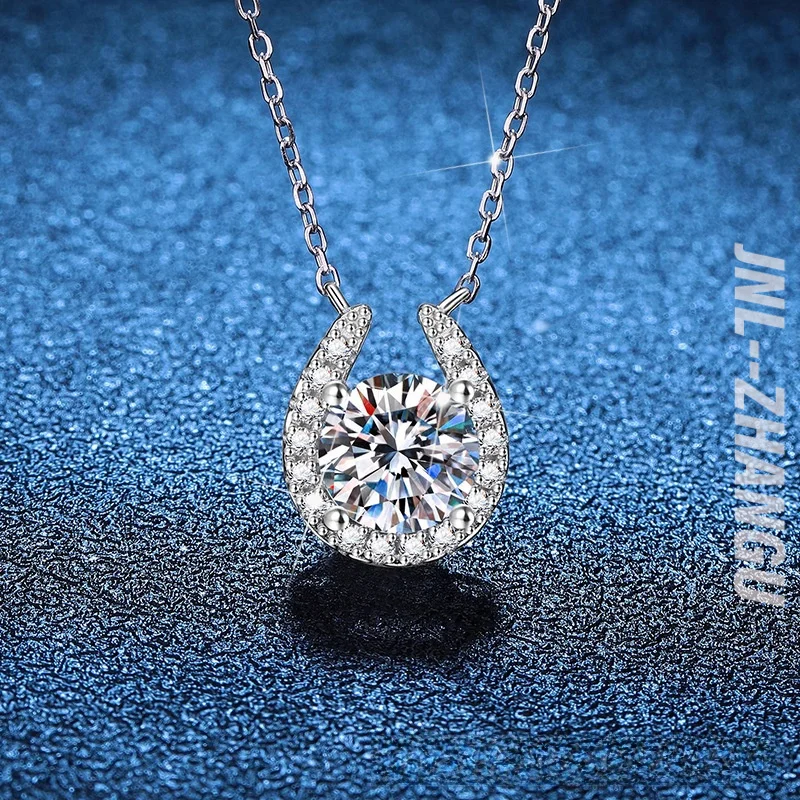Exquisite Craft Horse Hoof2Carat Moissanite Necklaces925Sterling Silver NecklaceUVersatile High-End Collarbone Chain for Women
Exquisite Craft Horse Hoof2Carat Moissanite Necklaces925Sterling Silver NecklaceUVersatile High-End Collarbone Chain for Women