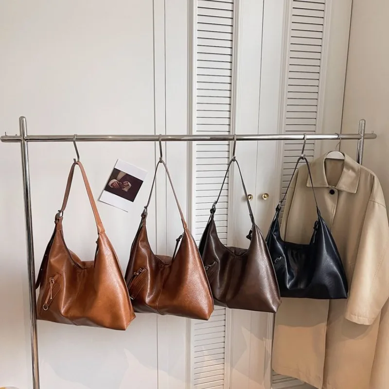 Luxury Leather Diaper Bag For Women High End Minimalist Casual Crossbody Handbag Elegant Classic Designer Tote
Luxury Leather Diaper Bag For Women High End Minimalist Casual Crossbody Handbag Elegant Classic Designer Tote
