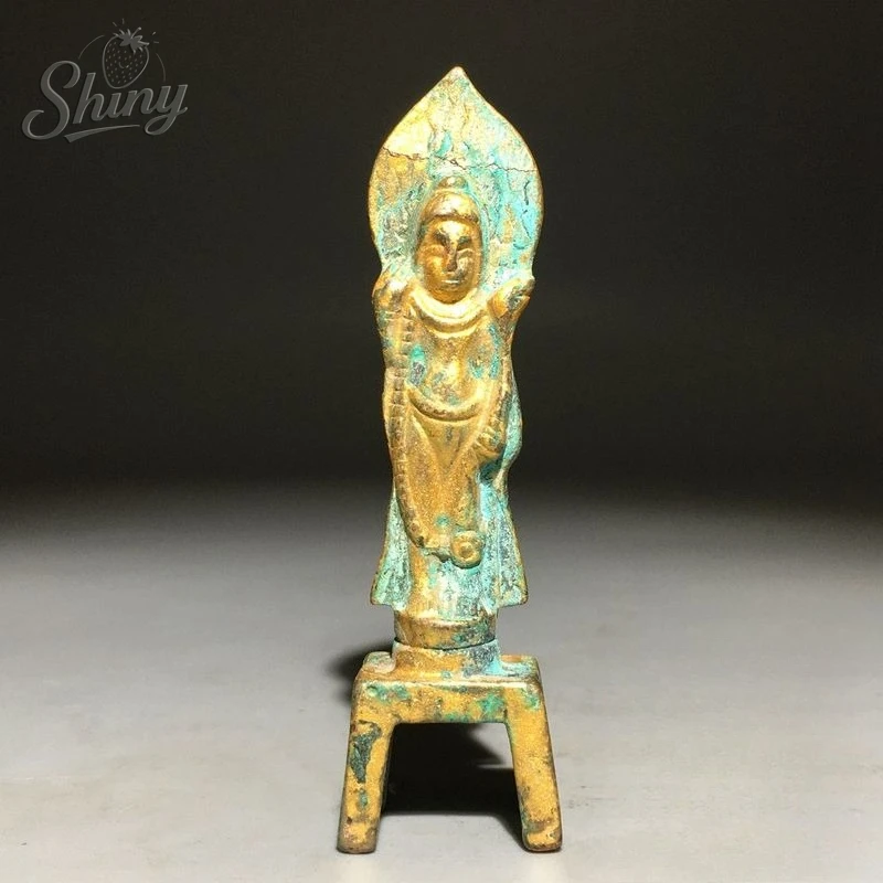 Gilded Bronze Buddha Statue Ancient Chinese Buddhist Decorative Art Home Decor Collectible
Gilded Bronze Buddha Statue Ancient Chinese Buddhist Decorative Art Home Decor Collectible