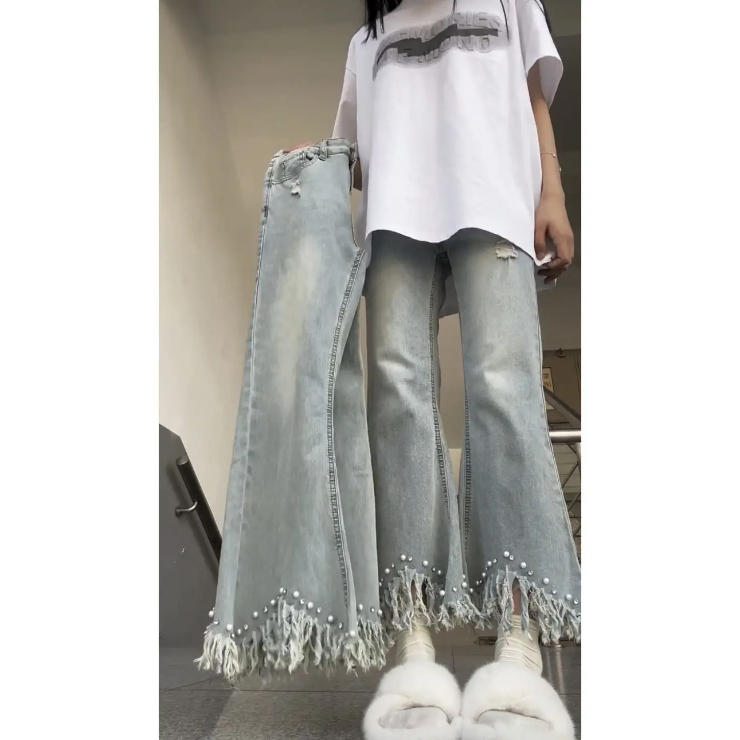 Джинсы женские свободного кроя с бахромой и жемчугом, прямые, с высокой талией, зауженные, с легким расклешением, весна-лето, тонкие
Джинсы женские свободного кроя с бахромой и жемчугом, прямые, с высокой талией, зауженные, с легким расклешением, весна-лето, тонкие