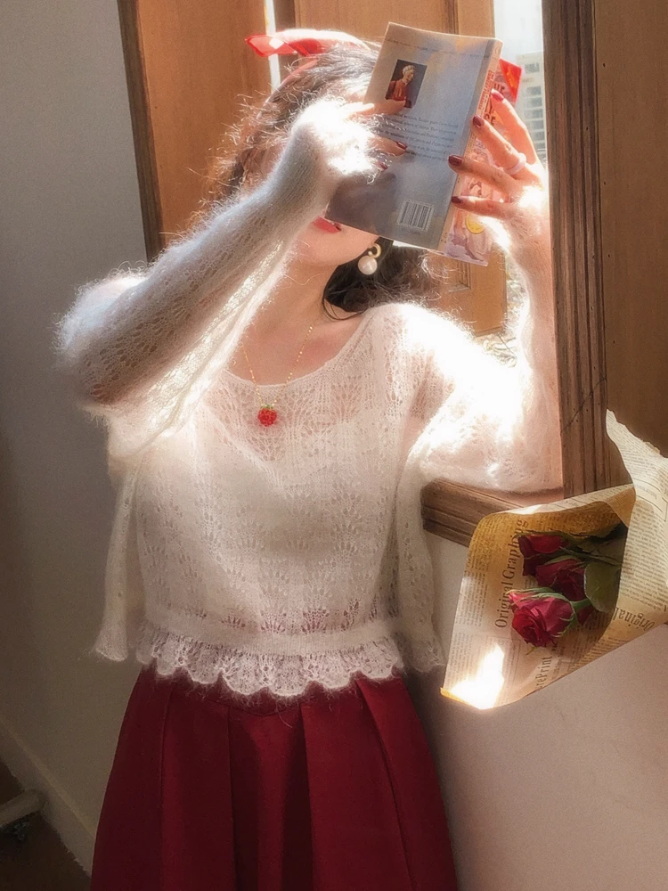 Soft Woolen Sweater Women's Lazy Style Short Loose Cover up Long Sleeve V-Neck Pullover Hollow out Lace Design Autumn Top
Soft Woolen Sweater Women's Lazy Style Short Loose Cover up Long Sleeve V-Neck Pullover Hollow out Lace Design Autumn Top