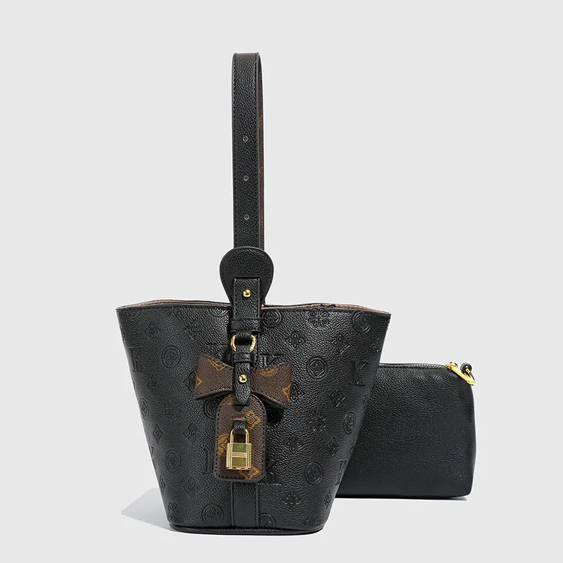 2025 New Retro Underarm Bag for Women, Vintage Crossbody Purse, Multi-way Shoulder Bag for Daily Commute & Travel
2025 New Retro Underarm Bag for Women, Vintage Crossbody Purse, Multi-way Shoulder Bag for Daily Commute & Travel