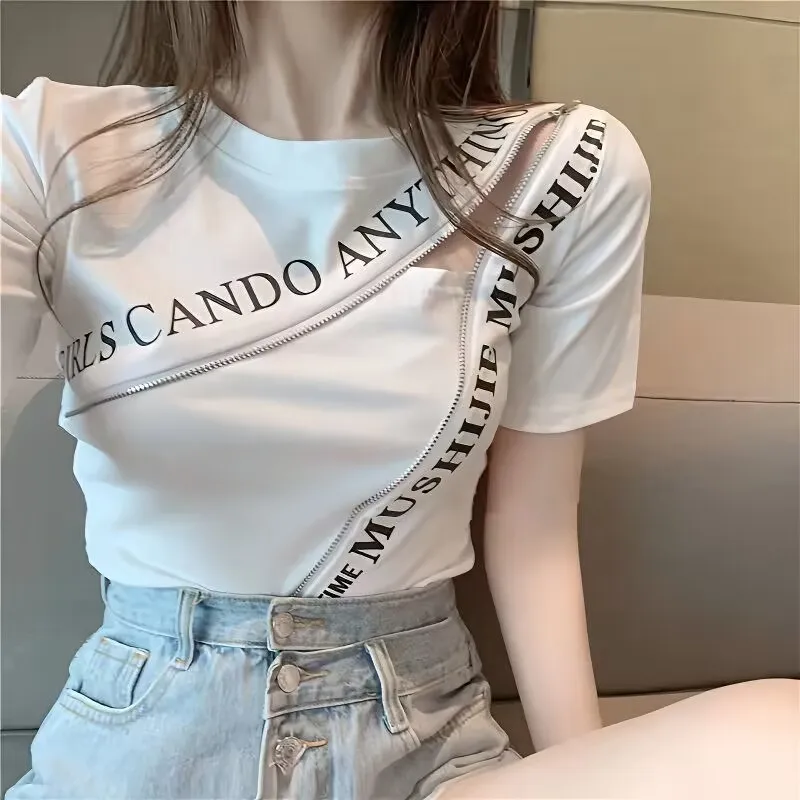 Hot Girl Letter Zip T-shirt 2025 Summer Women Sexy Hollow Out Short Sleeves T Shirt Female Fashion O-Neck Black White Tee Top
Hot Girl Letter Zip T-shirt 2025 Summer Women Sexy Hollow Out Short Sleeves T Shirt Female Fashion O-Neck Black White Tee Top