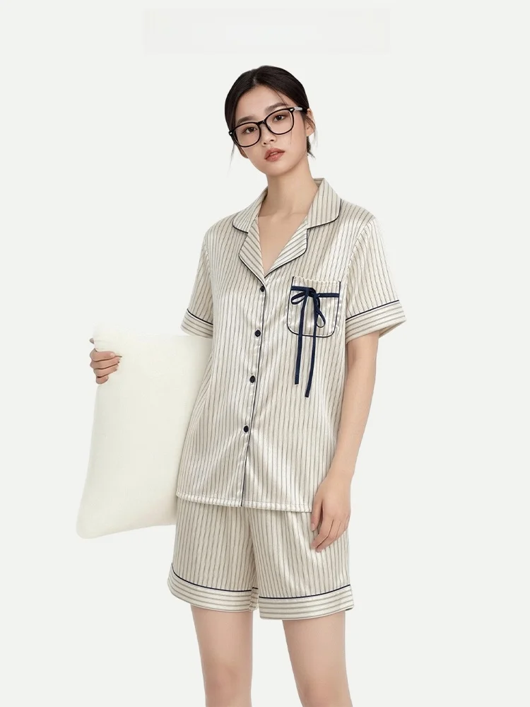Pinkbread Ice Silk Knot Ladies Sleepwear Summer Home Clothes Set Short Sleeve Shorts Outwear Suitable for Youth
Pinkbread Ice Silk Knot Ladies Sleepwear Summer Home Clothes Set Short Sleeve Shorts Outwear Suitable for Youth