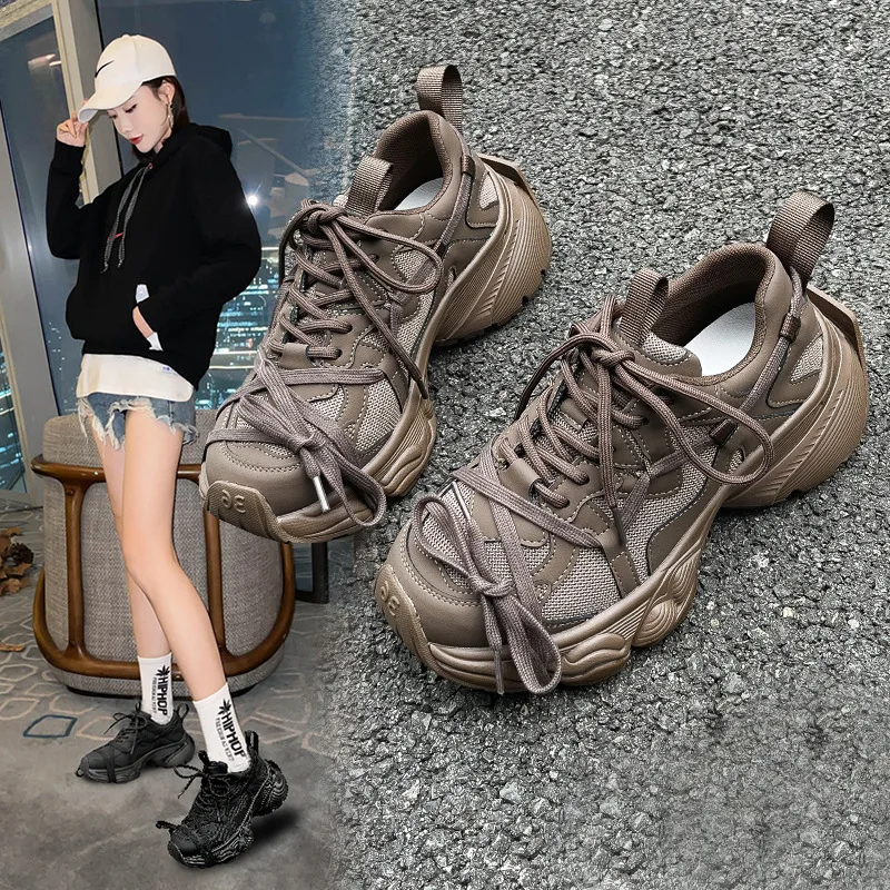 Women's Dad Shoes Thick Sole Casual Fleece Lined Retro Sports Sneakers Fashionable Autumn Winter New Style Comfortable Walkin...
Women's Dad Shoes Thick Sole Casual Fleece Lined Retro Sports Sneakers Fashionable Autumn Winter New Style Comfortable Walkin...