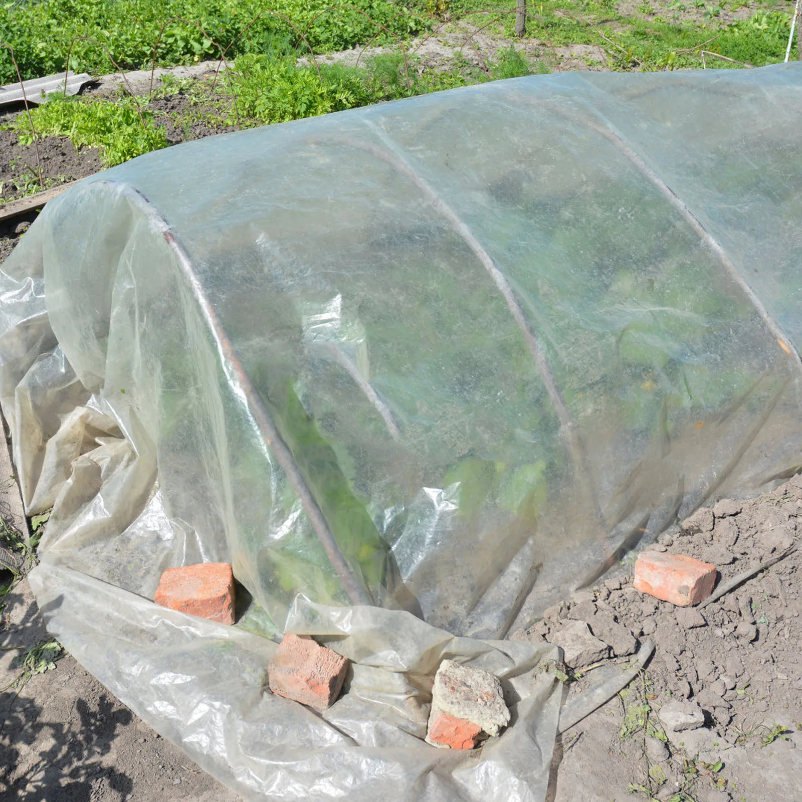 Nonwoven Frost Protection Cover Winter Plant Insulation Blanket Reusable Anti Freezing Outdoor Vegetable Garden Bed Cover
Nonwoven Frost Protection Cover Winter Plant Insulation Blanket Reusable Anti Freezing Outdoor Vegetable Garden Bed Cover